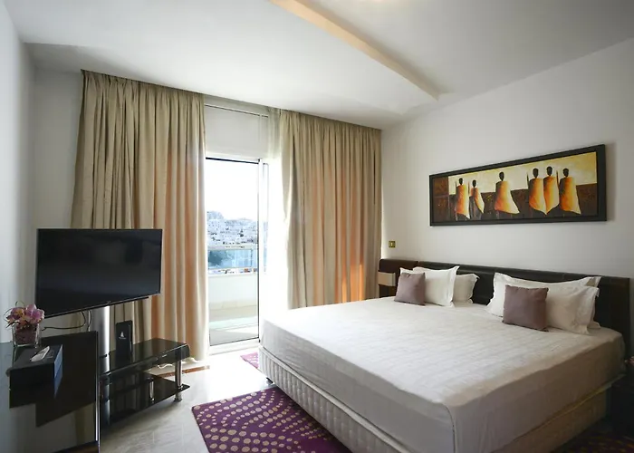 The Penthouse Suites Hotel Ariana