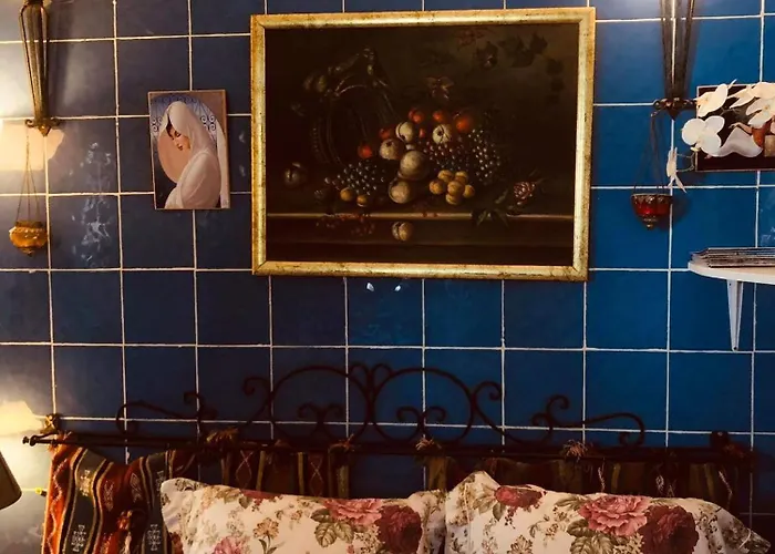 The 18, Marsa Guest House Tunis
