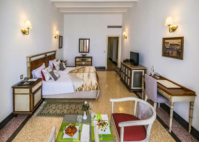 Tunis Hotels for Romantic Getaway